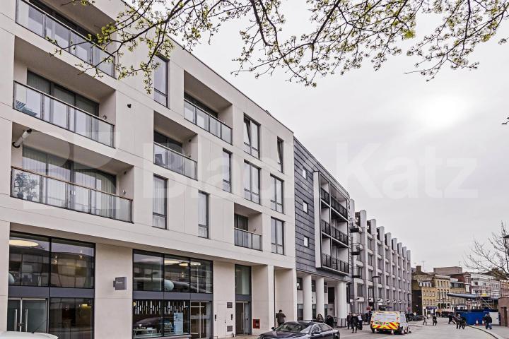 located by farringdon station a 1 bedroom apartment within a new build Turnmill Street, Farringdon 